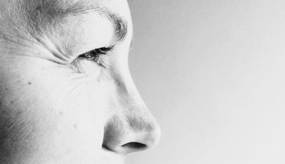 The wrinkle and the gaze